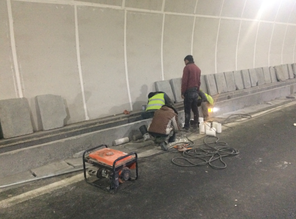 隧道防爆電伴熱帶安裝